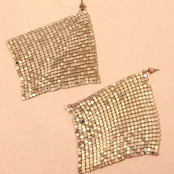 PrettyLittleThing Chainmail Earrings - Picture 4 of 4